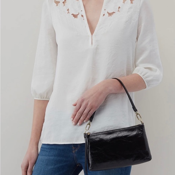 HOBO Darcy Convertible Crossbody in Polished black - Picture 3 of 7